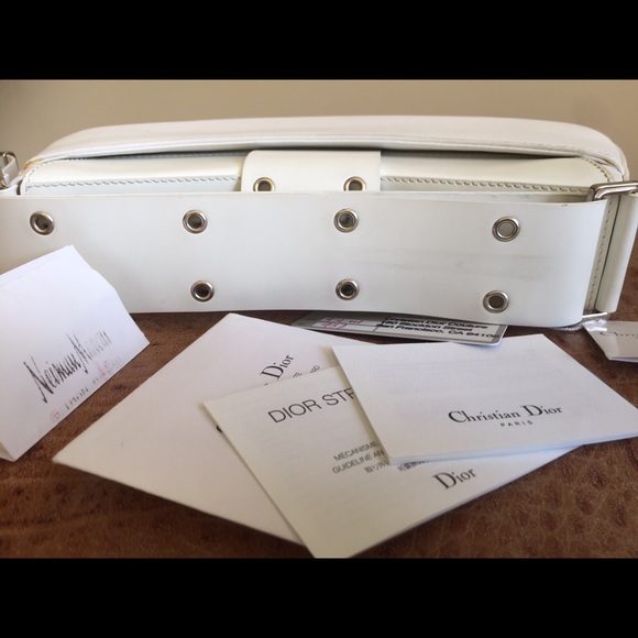 🎉HP🎉 Dior Street Chic White Leather Shoulder Bag - Picture 5 of 8